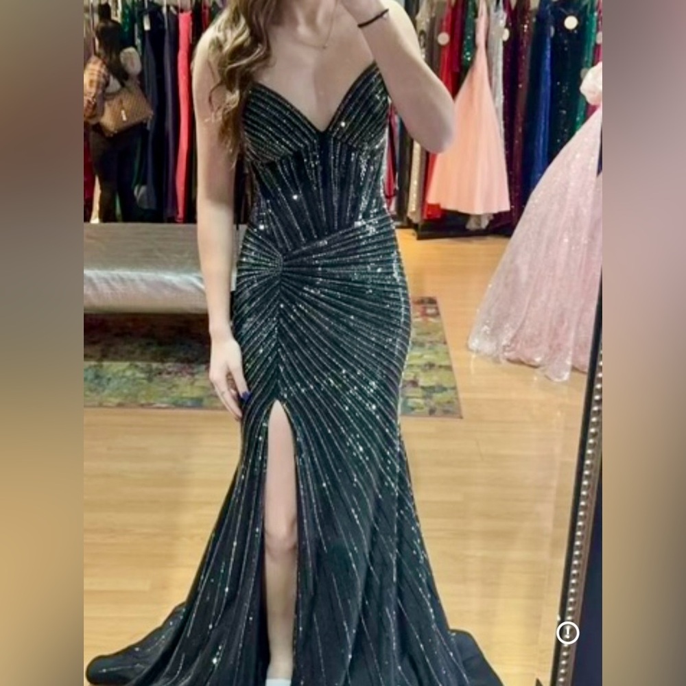 Sherri Hill Prom Dress
